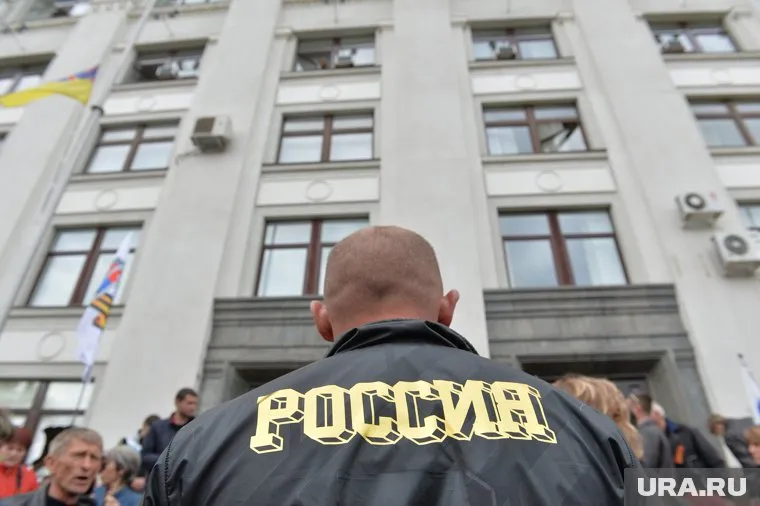 Свердловские политики находятся в командировке на Донбассе