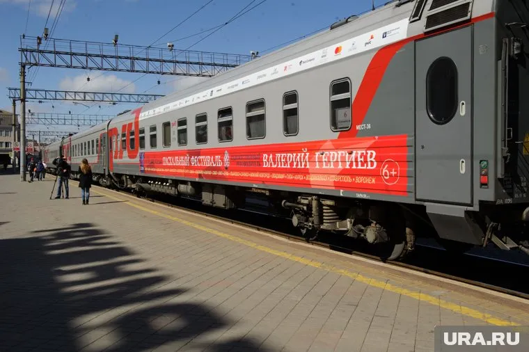 Детей сняли с поезда, следовавшего из Санкт-Петербурга