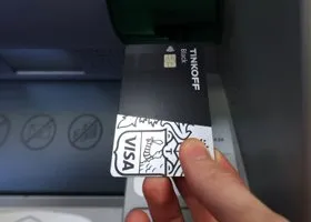 «Тинькофф» опроверг заявление Собчак о комиссии в 1000 долларов