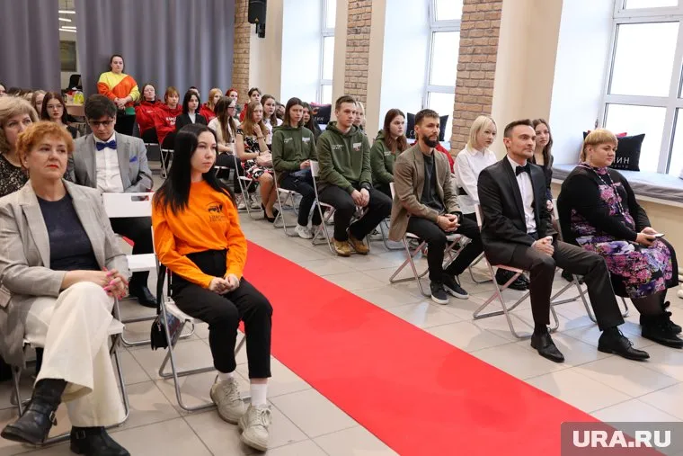 Пять новых лауреатов премии получили награды от мультицентра «Смолин»