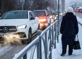 Екатеринбург утопает в снегу: голосование, где убираются хуже всего