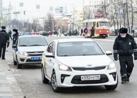 В Екатеринбурге задержали пассажира, угнавшего такси