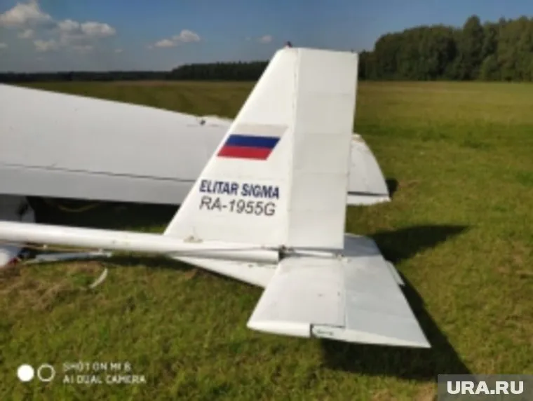 Предположительно, пилот легкомоторного самолета совершил неудачный вираж