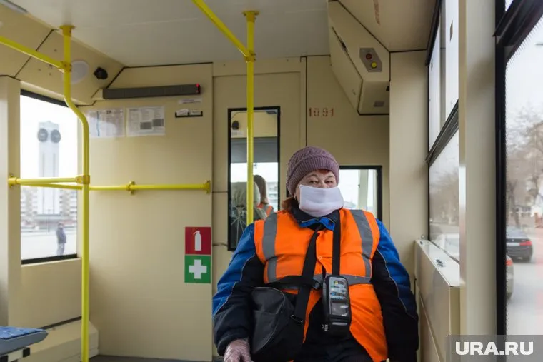 Кондукторы перестанут работать на трех городских маршрутах с 15 февраля