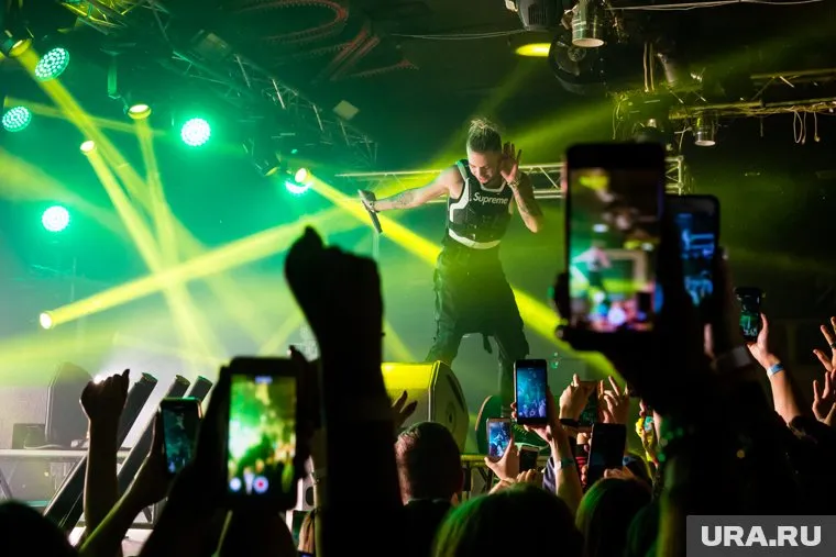 На песни Моргенштерна и Элджея могут ввести возрастные ограничения