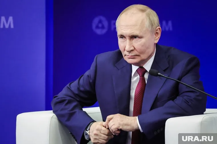 По словам Владимира Путина, Пекин всецело поддерживает Москву