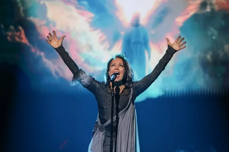 Азиза - одна из главных претенденток на победу в "Суперстаре"