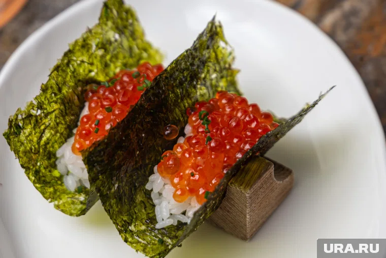 Красная икра подешевела на 3%