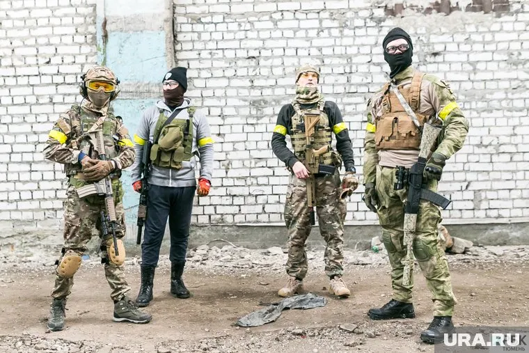 Оружие для страйкбола действительно выглядит как настоящее (архивное фото)