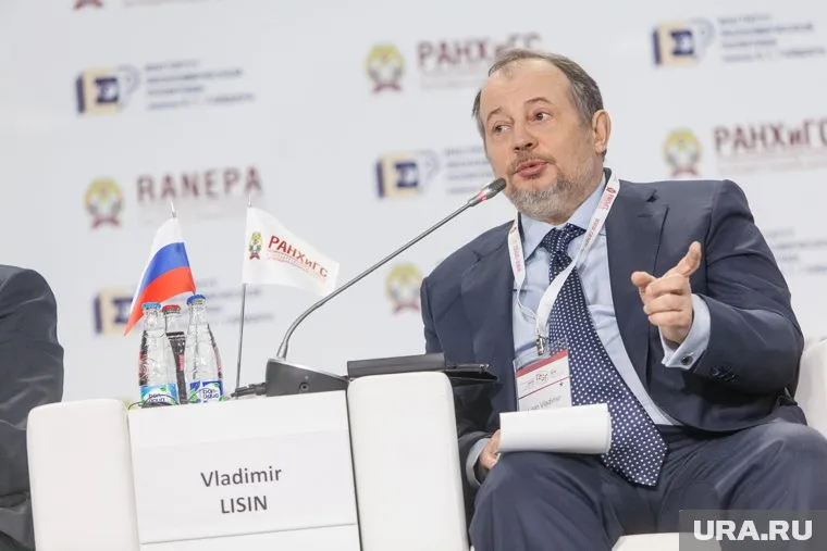 Самые большие потери, по данным Bloomberg, понес владелец НЛМК Владимир Лисин