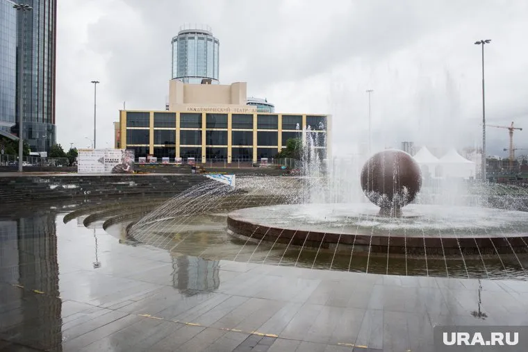 Екатеринбургский театр драмы может стать театром имени Олега Табакова