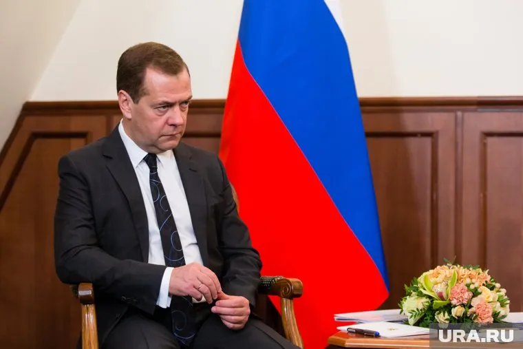 Россия имеет полное право созвать против Польши трибунал, заявил Дмитрий Медведев