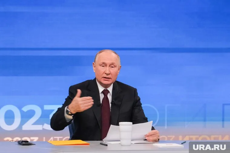 Путин твердо заявил, что попытки вмешательства из вне в дела страны будут пресекаться