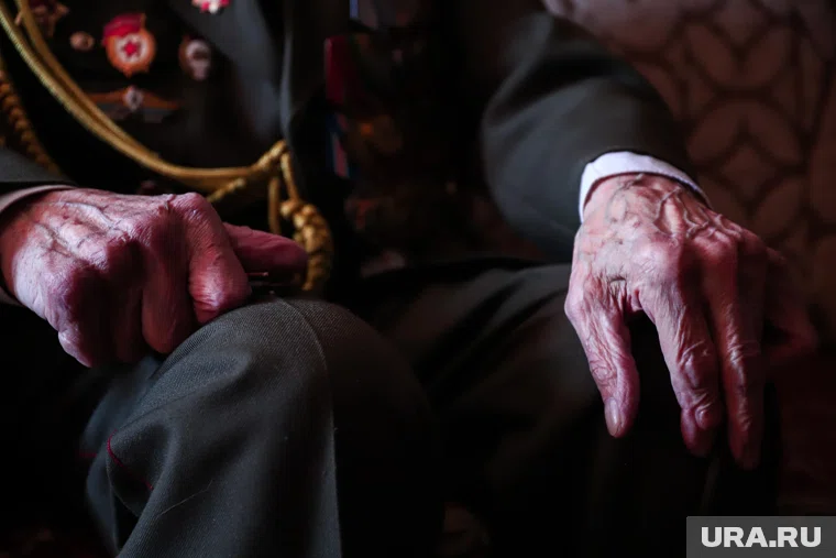 Ветеран получил квартиру в селе Бизино