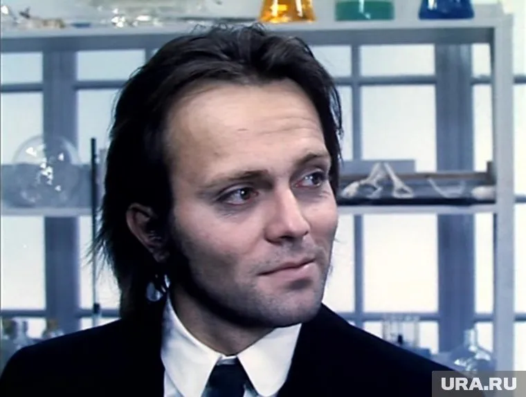 Андрей Харитонов в фильме 1984 года «Человек-невидимка»