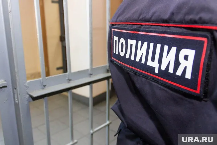 Полицейские устроили газовую камеру для задержанных