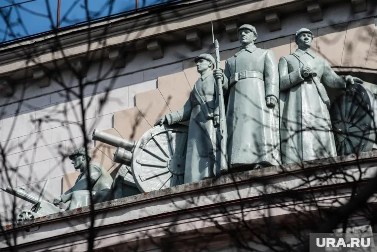 В Доме офицеров могут произойти кадровые перемены