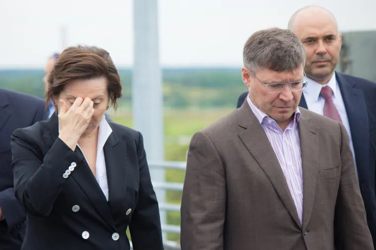 Комарова и Якушев. Мост через Вах. Излучинск