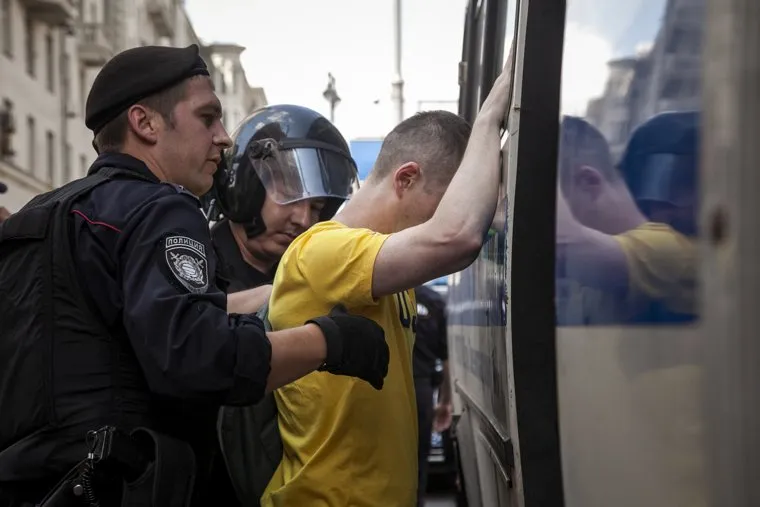 Несанкционированная акции оппозиции "Допускай" на Тверской улице 13. Москва