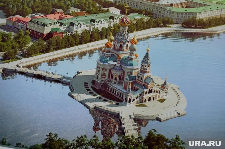 Екатеринбуржцы с осени 2016 года выступают против храма Святой Екатерины в акватории городского пруда