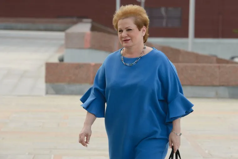 Члены свердловского правительства собираются на заседание кабмина. Екатеринбург