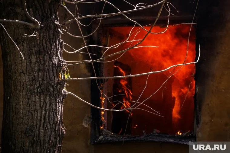 Огонь быстро охватывает здания из-за особенностей строения (архивное фото)