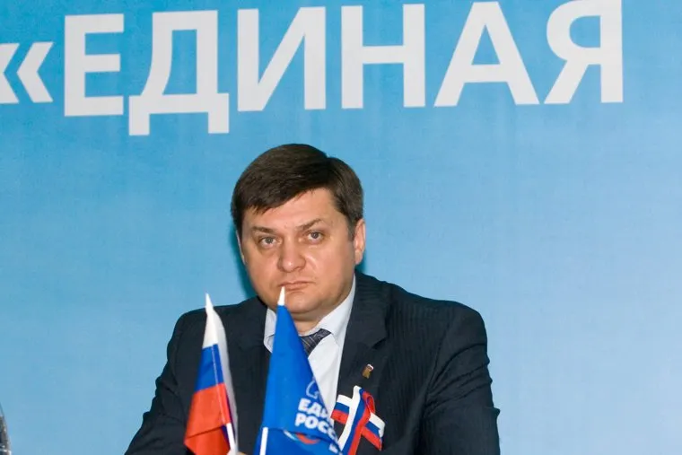 Конференция Единой РоссииКургансъемка 2011года, квитка иван