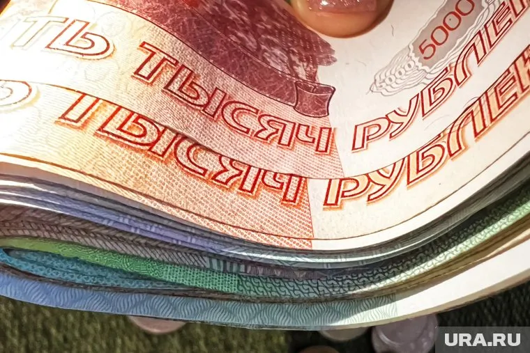 По итогам 2022 года в России среднемесячная зарплата выросла на 28,6%