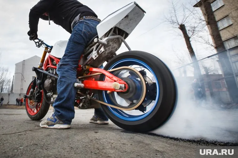 Шум от мотоциклов на улицах намерены исключить законодательно