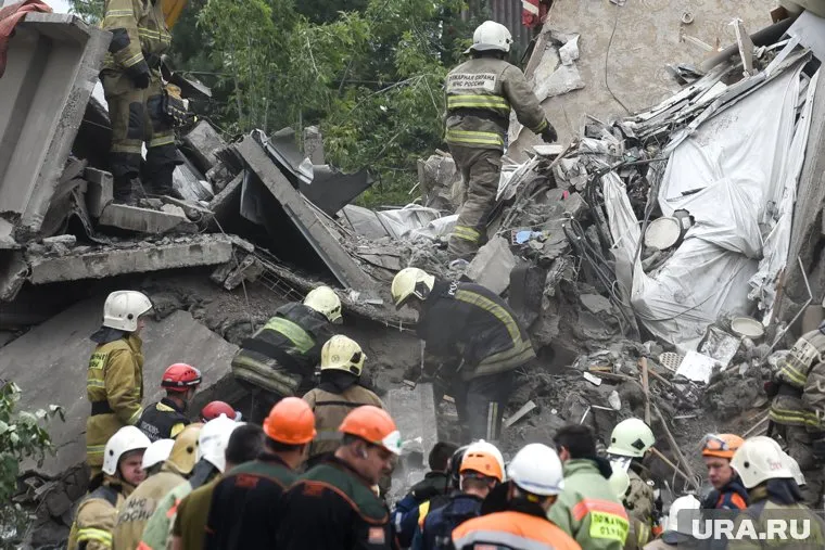 Обрушению предшествовал взрыв