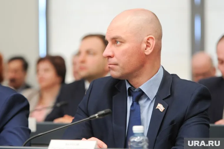 Оценки за поведение помогут дисциплинировать детей, считает депутат Ботов