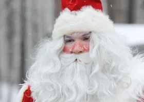 От фольклора до резиденций: когда родился Дед Мороз и как его поздравить