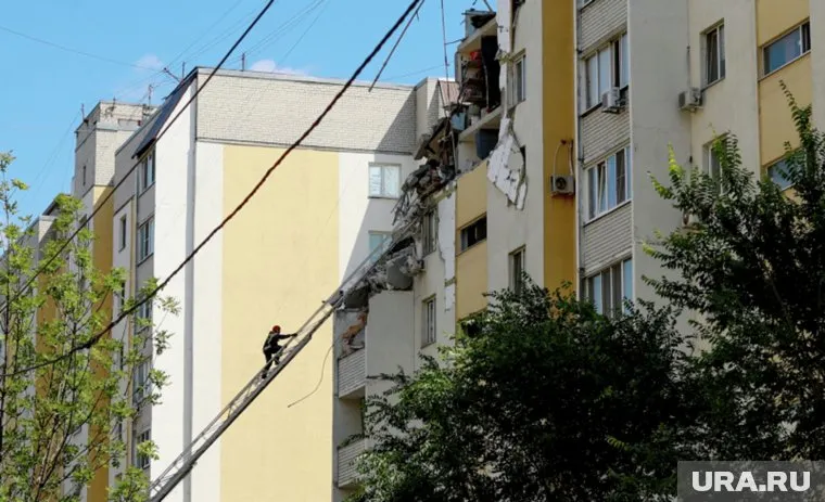 Спасатели продолжают разбор завалов 