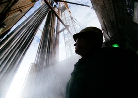 Нефтяной генерал: первый директор крупнейшей нефтяной компании ХМАО Николай Захарченко празднует день рождения