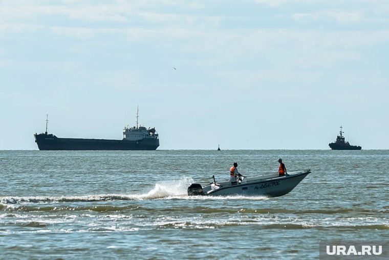 Приостановлена эвакуация экипажа танкера, терпящего бедствие в Черном море