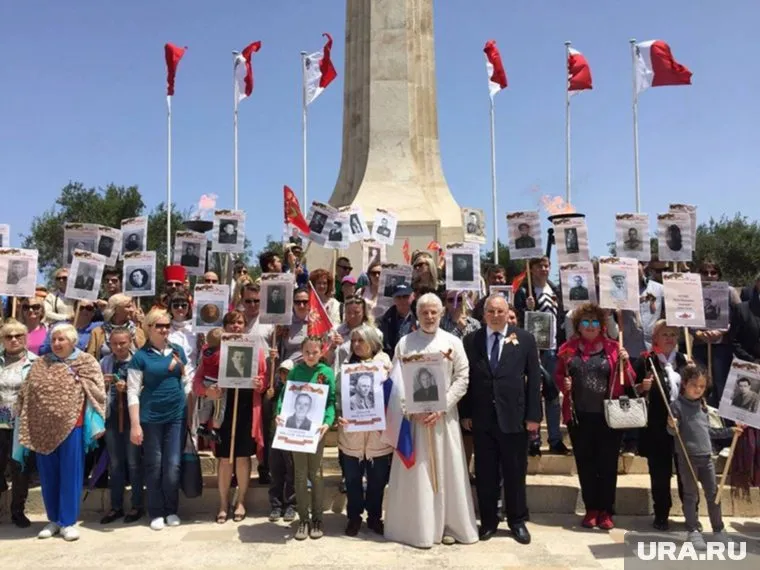 Так проходит акция «Бессмертный полк» на Мальте