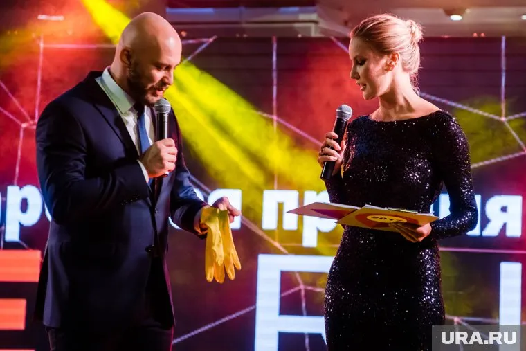 Морозов и Летучая не спелись, а потому вполне по-народному перебивали друг друга и дурачились