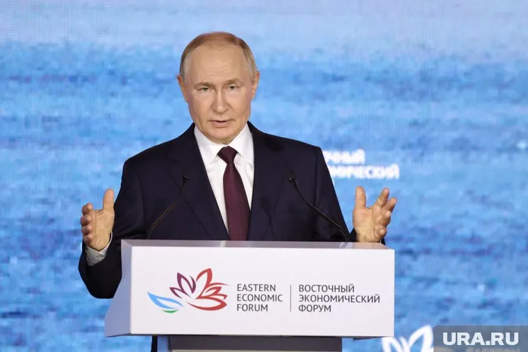 Путин заявил, что молодежь со всей России едет на Дальний Восток