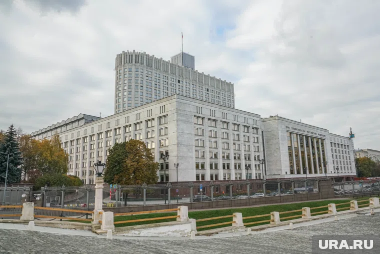 Кабмин ввел временный мораторий на вывоз технической серы