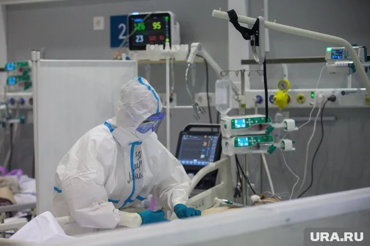 Человек не получает крепкий естественный иммунитет к COVID-19