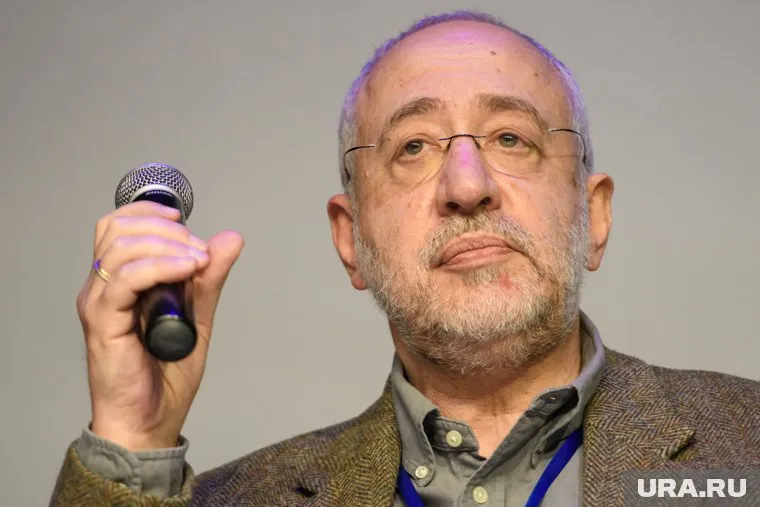 Николай Сванидзе считает, что заявления Польши о сталинском режиме не противоречат позиции России