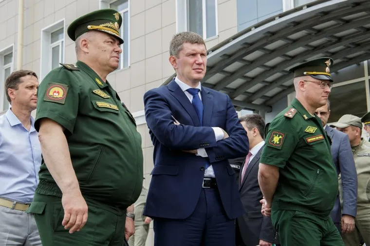 Замминистр обороны Тимур Иванов посетил Пермское суворовское военное училище. Пермь, решетников максим, братухин николай