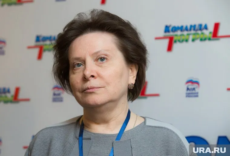 Наталья Комарова отправилась с рабочим визитом в Сургут