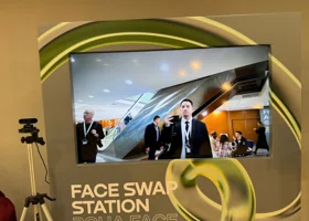 На московском форуме появился нейросетевой Уилл Смит