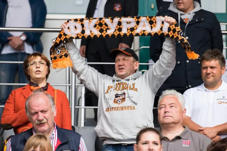 Чемпионат России 2015-2016: ФК "Урал" - ФК "Зенит". Екатеринбург, футбольные болельщики, фк урал
