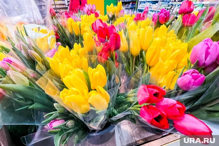 Классические букеты челябинцам предложили заменить новыми композициями