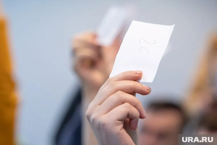 Депутаты утвердили отставку мэра-уборщицы