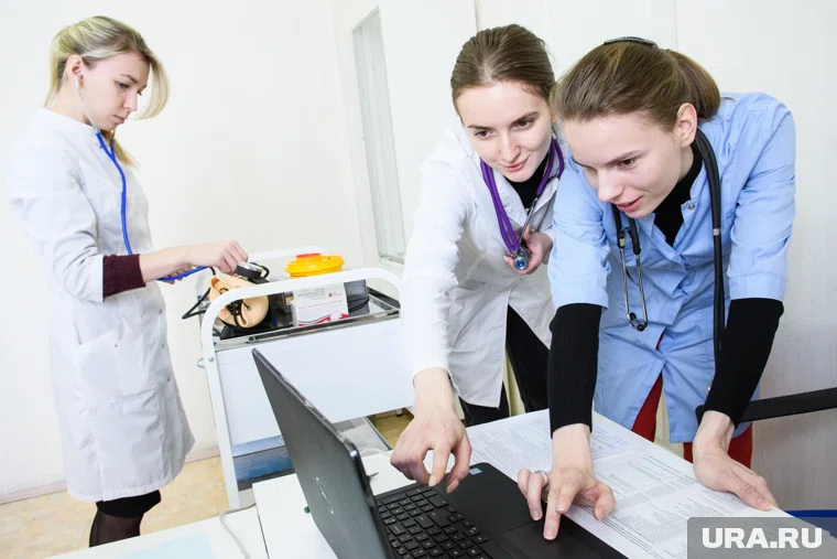 В ХМАО студенты могут получить бесплатное образование по целевому направлению