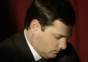 Силовики завершили расследование уголовного дела о взятке бывшего первого замгубернатора ХМАО