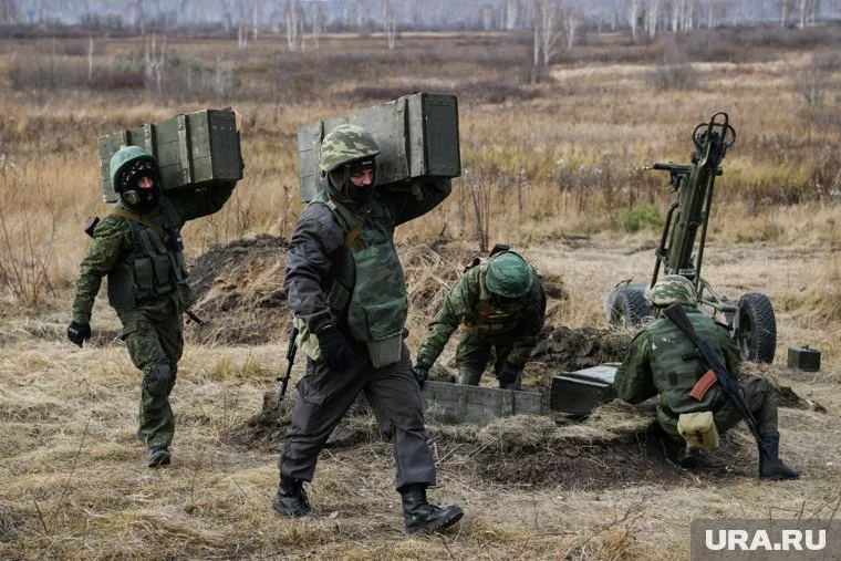 Президент поручил правительству быстро обеспечить снабжение войск необходимым снаряжением